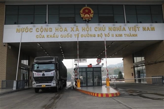 Trade though Lào Cai border gate reaches $1.6 million on 2025’s first day